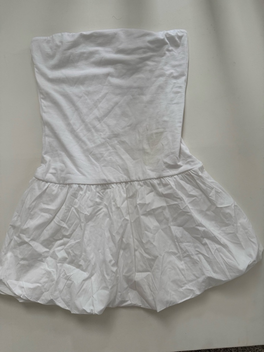 RETROD Women’s Strapless White Bubble Hem Dress / Solid white dress / Sundress - Picture 3 of 6